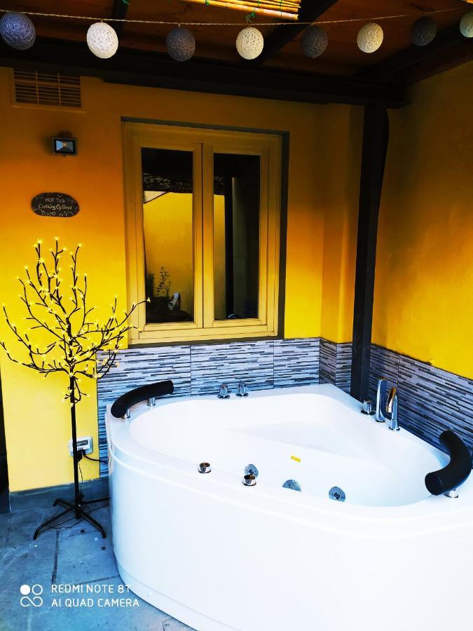 Nadia's Lovely - With Private Garden And Jacuzzi Florencia