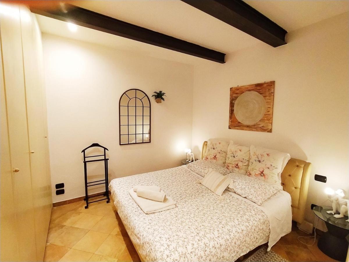 Nadia's Lovely - With Private Garden And Jacuzzi Apartamento Florencia